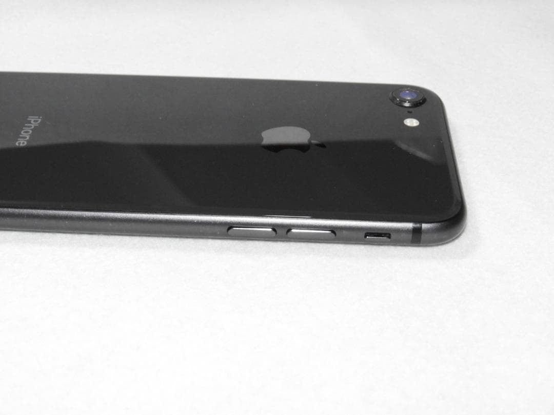 iPhone8 64GB A1906 MQ782J/A SIMフリー