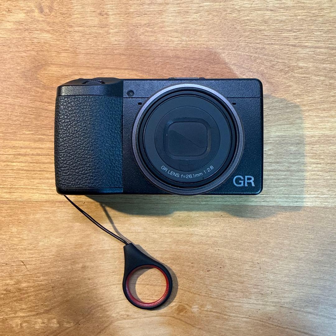 Ricoh GR III xコンパクトデジタルカメラ(純正リングキャップ付)