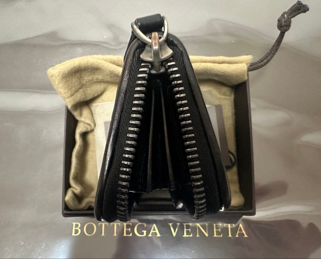 【付属品付】ボッテガヴェネタ イントレチャートケース/ラム/黒3️⃣✨✨