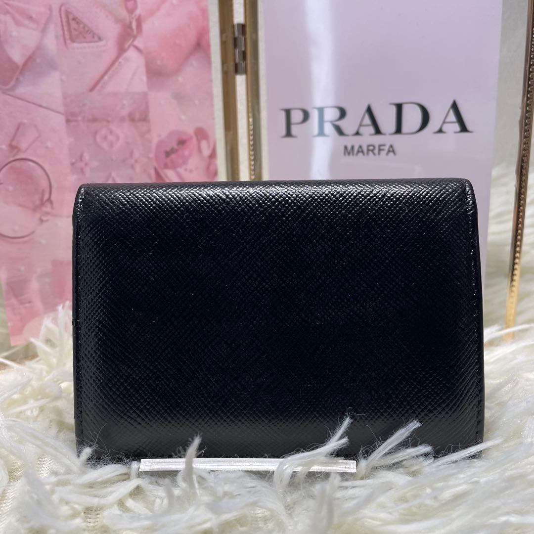 PRADA⭐︎プラダ⭐︎ブラック⭐︎名刺入れ⭐︎サフィアーノレザー⭐︎ホック留め
