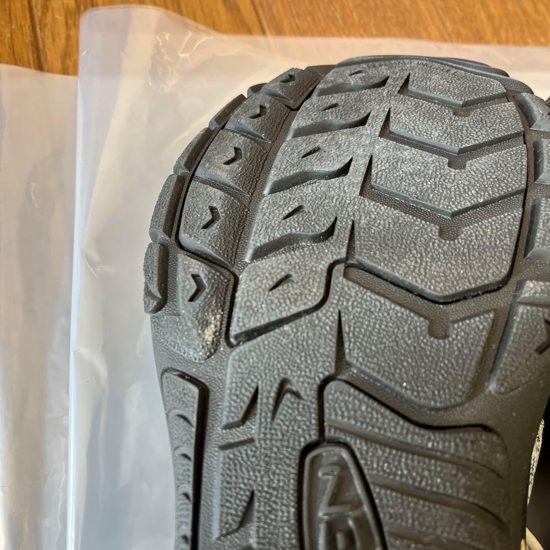 KEEN 防水スポーツサンダル ホワイト/ブラック２８.５cm