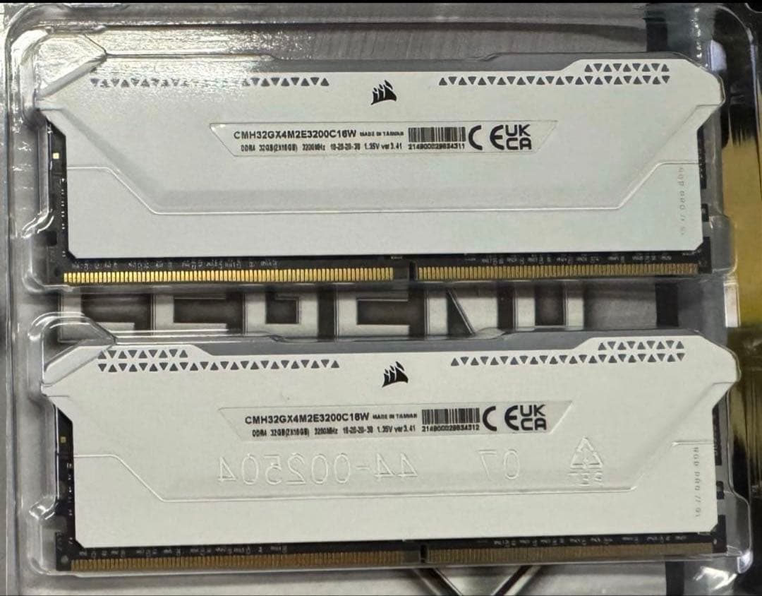 メモリー Corsair Vengeance DDR4-3200MHz 32GB
