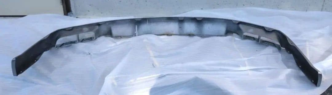 ｃ*ｕ様 BCNR33 後期型　平成９年式　純正　リップスポイラー