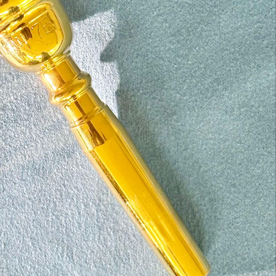 トランペットマウスピース Bach ARTISAN 7E 中古