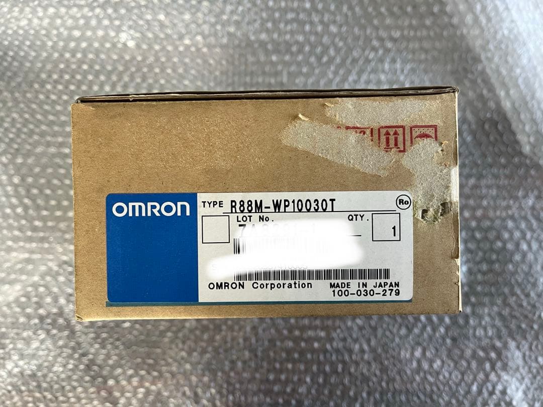 OMRON サーボモータ R88D-WP10030T