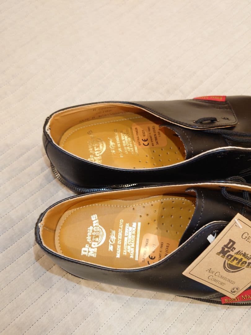 ナ*カ様 デッド 超レア Dr. Martens 3ホール ポストマンシューズ