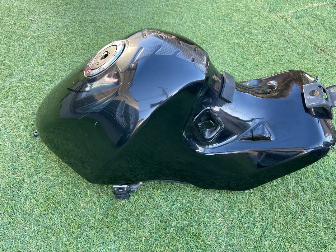 【純正品】zzr1100 D型　ガソリンタンク フューエルタンク カワサキ