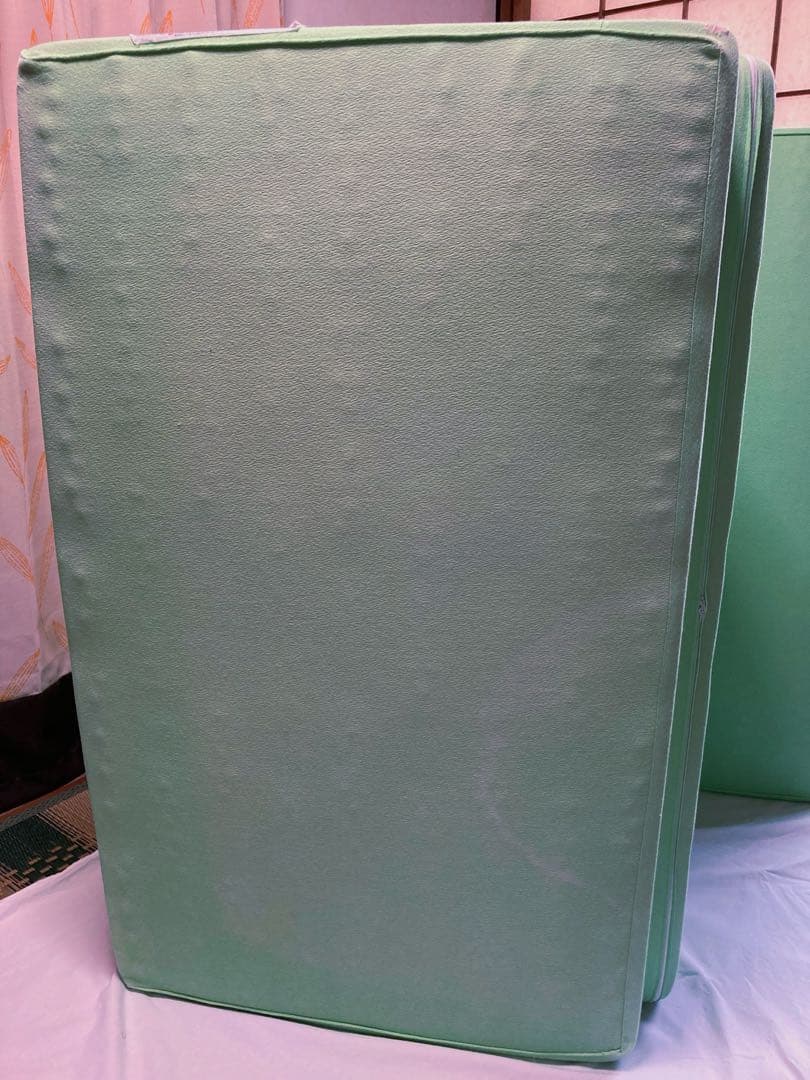 お値下げ中！　ヘルスウェーブ　すややか　マットレス　布団　専用シーツ2枚付き