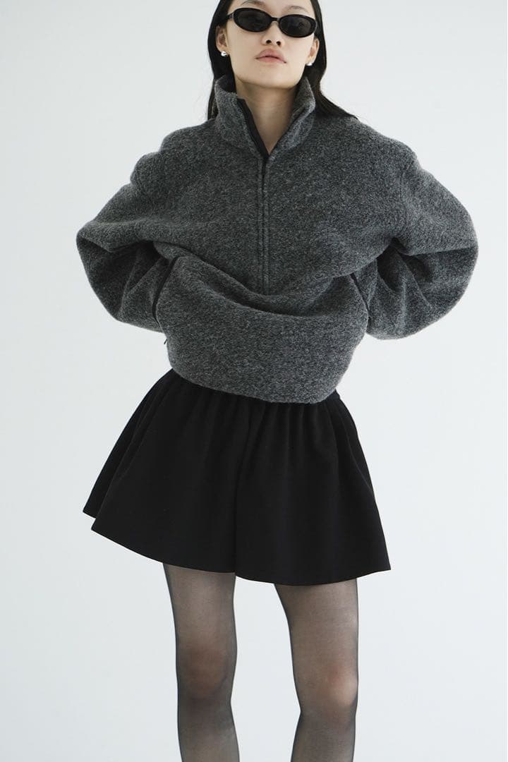 CLANE クラネ　LOW WAIST TUCK SHORT PANTS