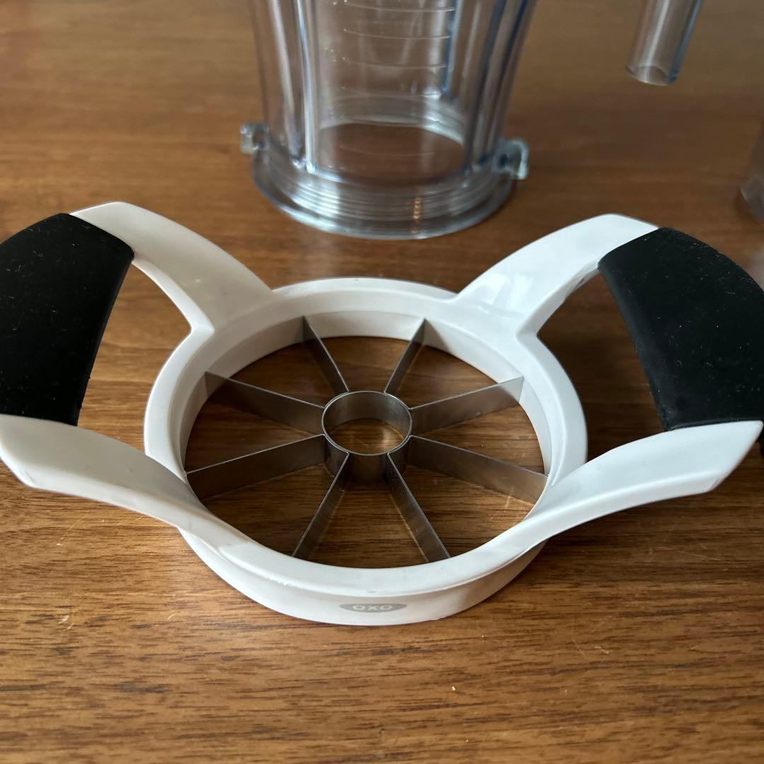 スーパーセール❗️ 美品　Vitamix ブレンダー本体 2カップ付き