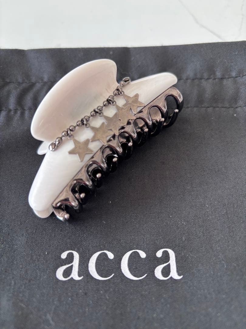 acca アッカ　ヘアクリップ　星　スター　白