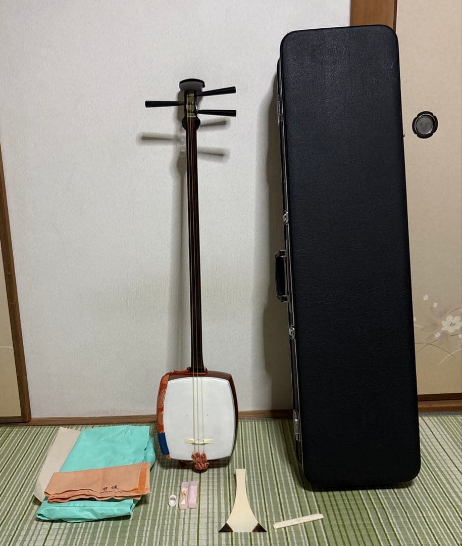 三味線　和楽器　バチ　べっこう風 撥　弦　駒　ハードケース