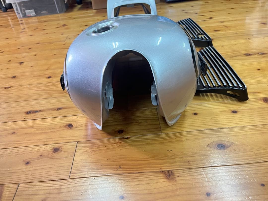 専用　YAMAHA XJ400 XJ550 タンク、サイドカバー、テールカウル