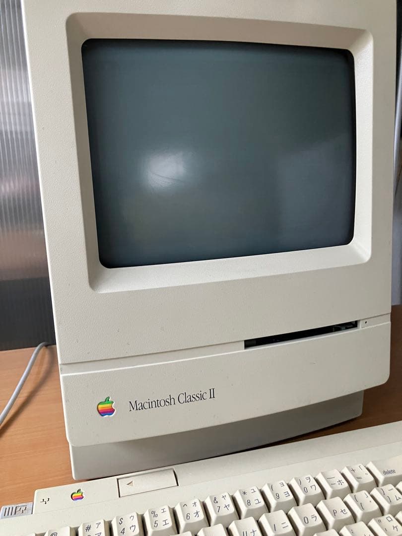 Apple Macintosh Classic II デスクトップ　M4150