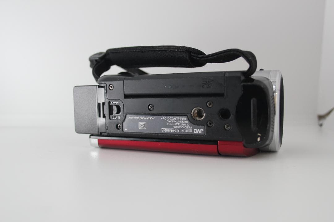 動作OK （極美品）JVC GZ-HM199-R ビデオカメラ　赤　RED