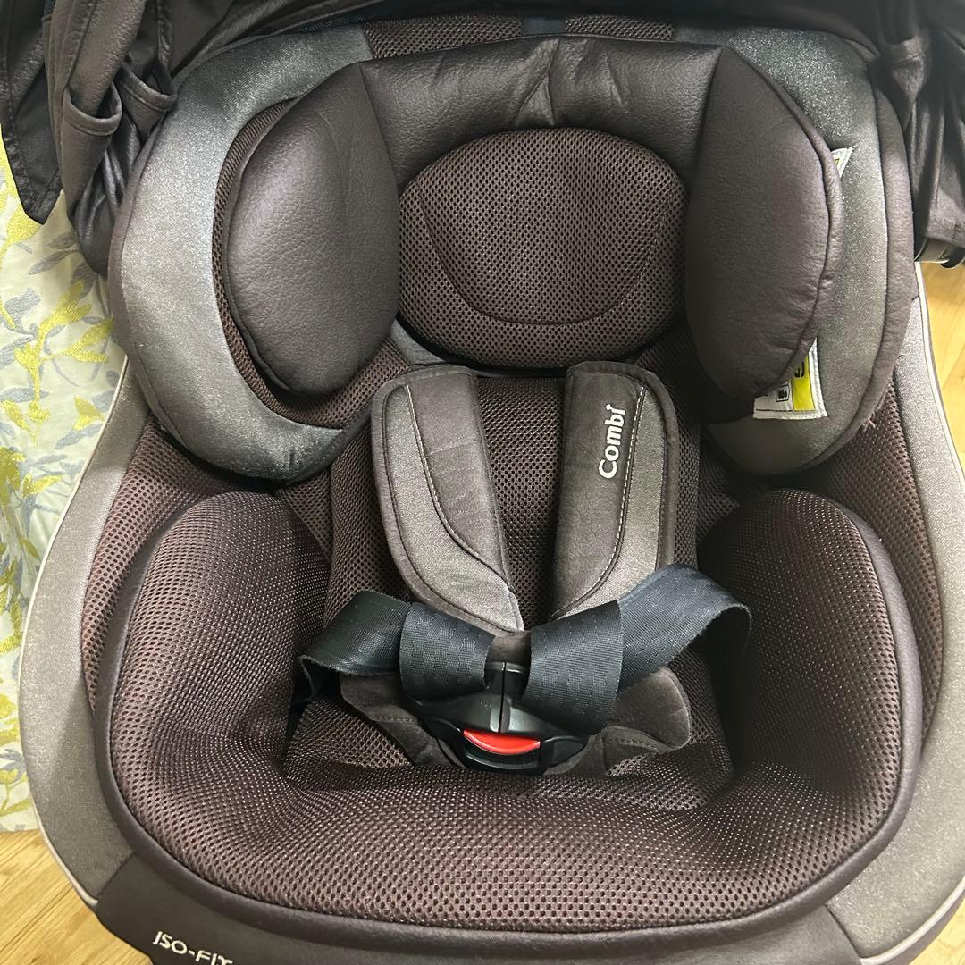 combi クルムーヴスマート　isofix 回転式　JG-650 ブラウン