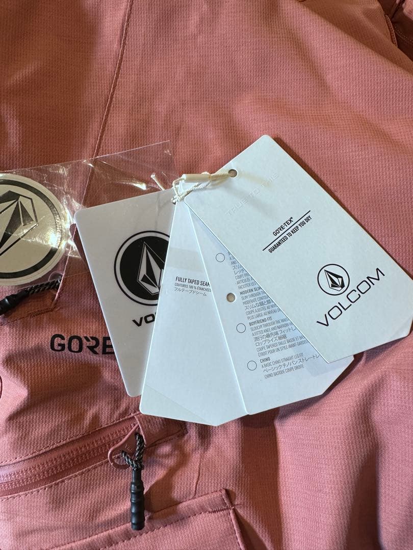 VOLCOM ウーマンズ用　スノーボードウェア　サイズM