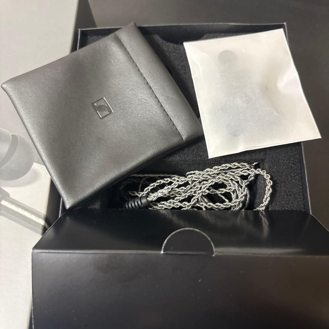 有線イヤホン　ゼンハイザー　IE200