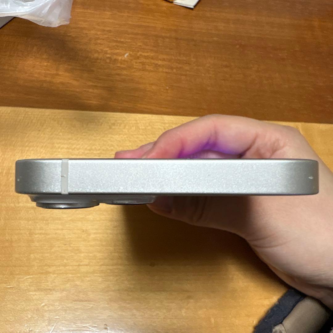Apple iPhone 14 ホワイト本体