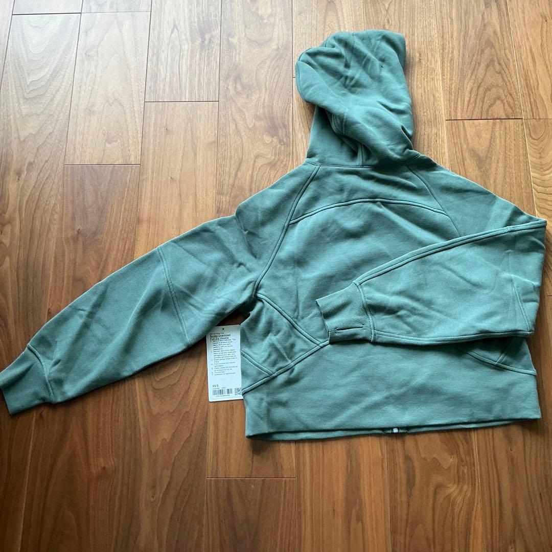 新品未使用！ルルレモンScuba オーバーサイズ フルジップフーディ　XS 緑