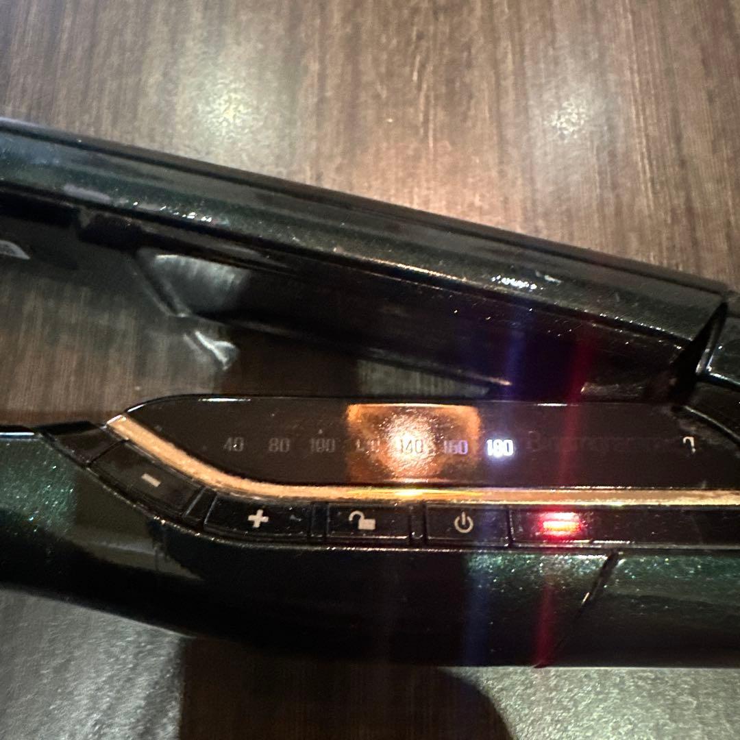 HAIRBEAURON 7D　ストレートアイロン　ヘアビューロン