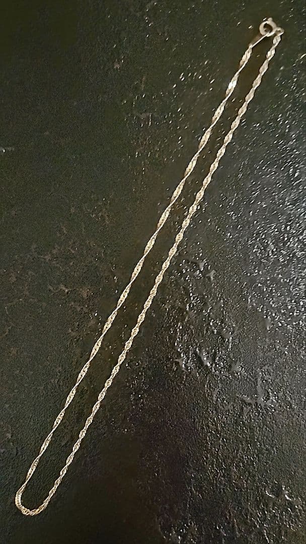 18K　スクリューチェーン　ネックレス　３g