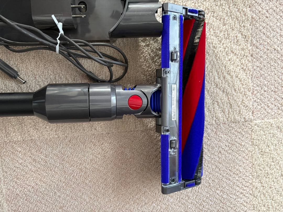 ダイソン Dyson V8 Slim Fluffy