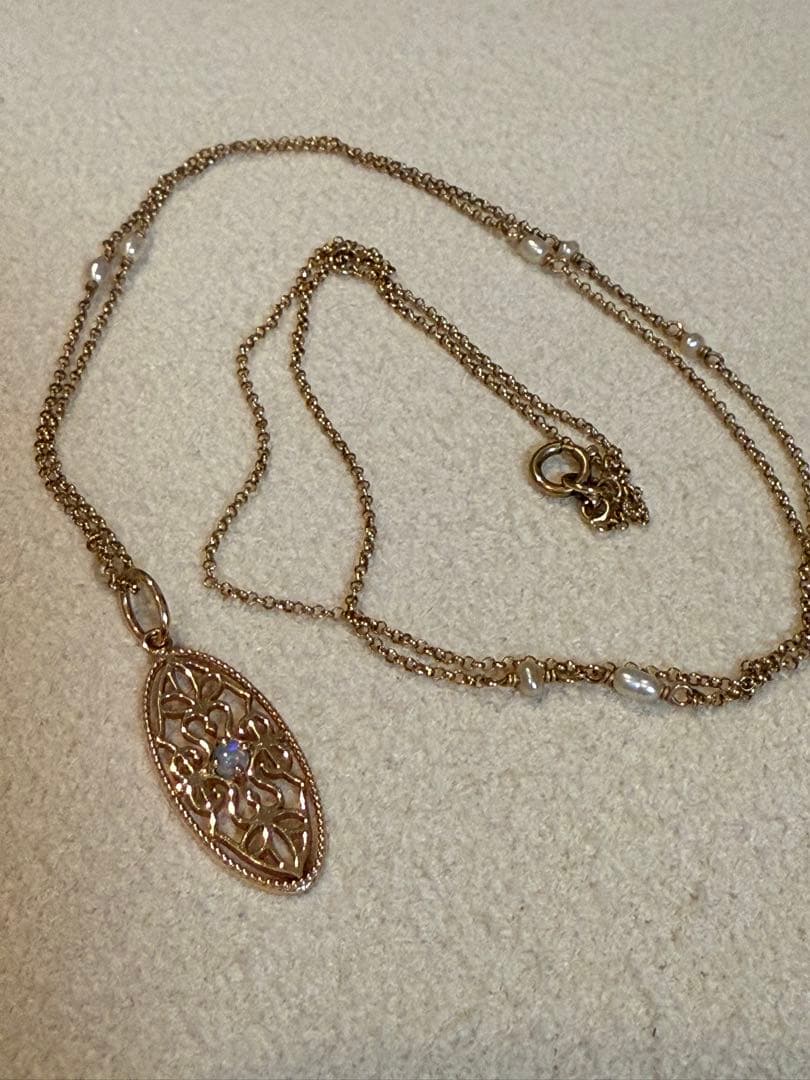 agate オパール　ネックレス