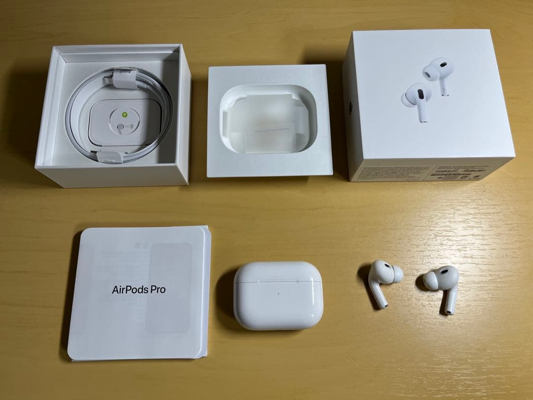 AirPods Pro2本体 充電ケース付き【ライトニング】