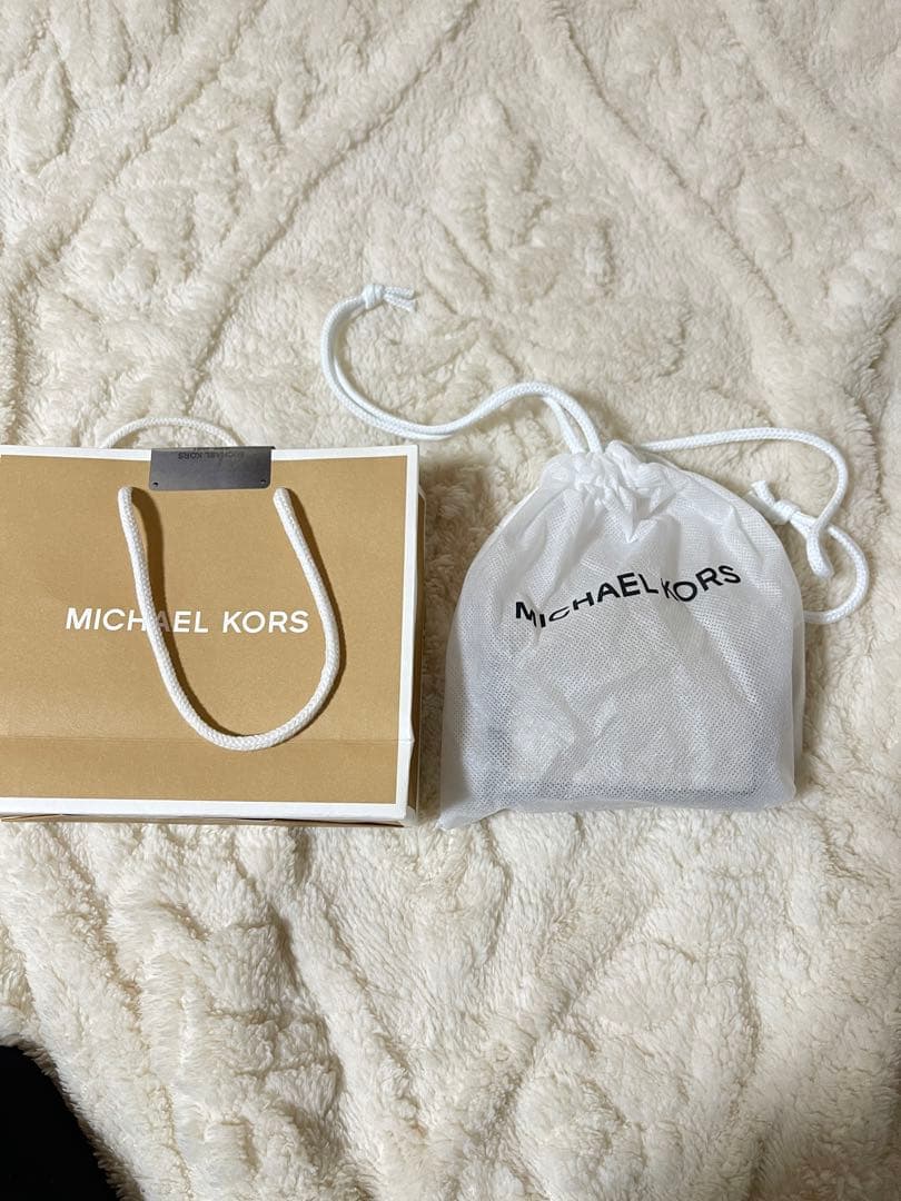 MICHAEL KORS ジッパー付きケース