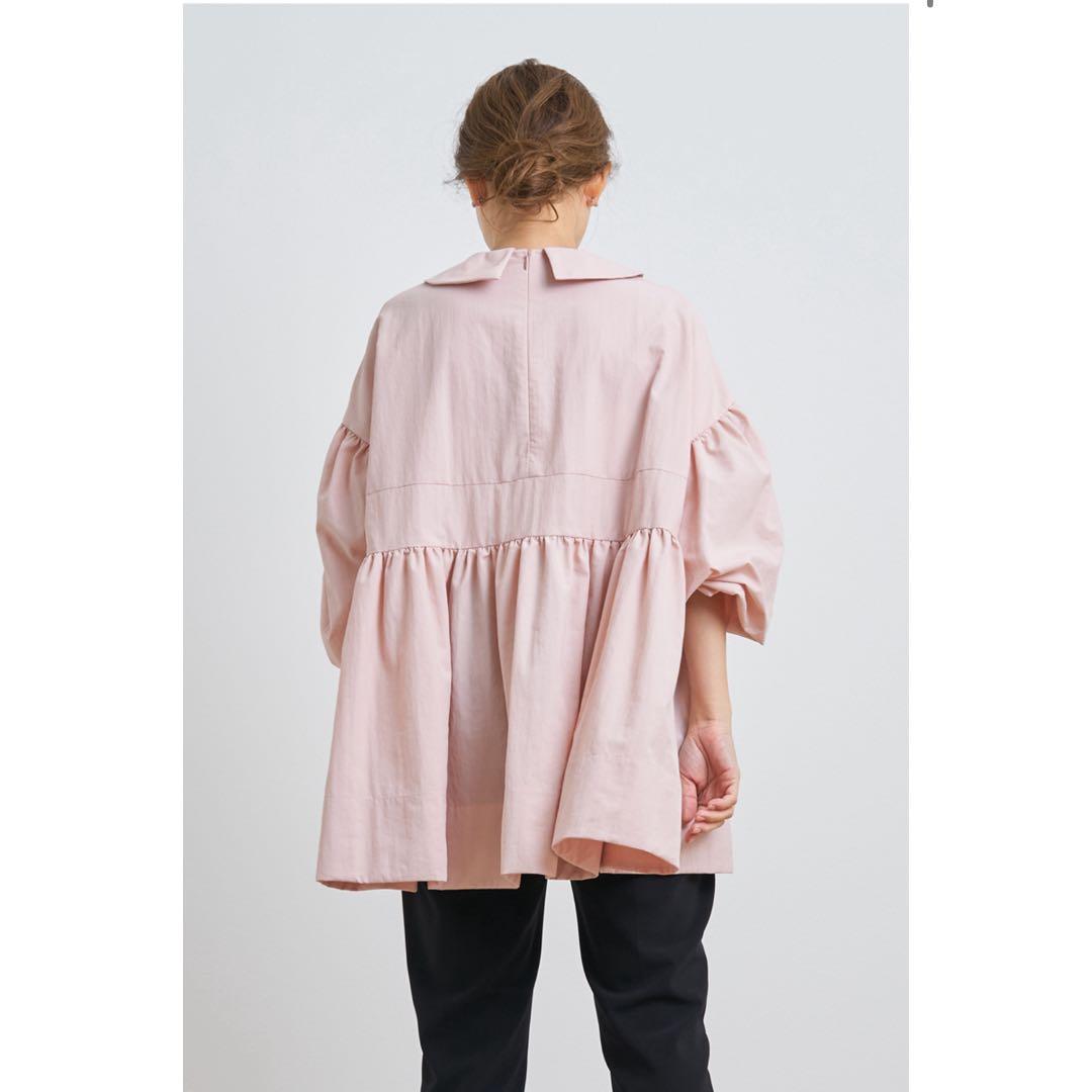 Yori フラットカラーティアードブラウス　ピンク