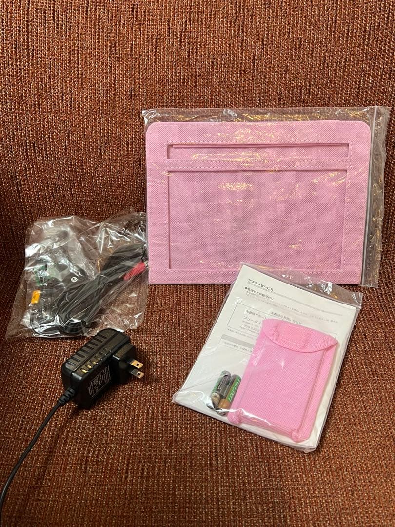 ディズニープリンセス ソフィア 9インチポータブルDVDプレーヤー