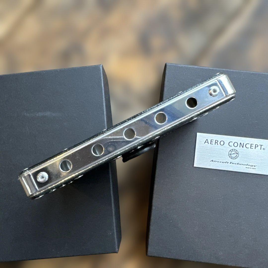 エアロコンセプト　カードケース・名刺入れ　新品・未使用品　箱付き　カラーNAVY