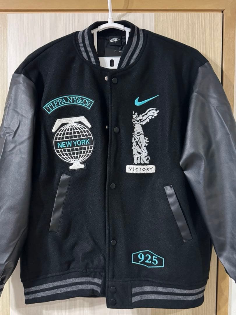 Tiffany & Co.Nike スタジャン XL