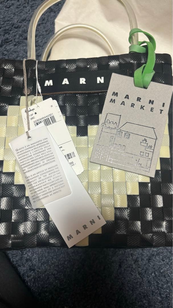 マルニフラワーカフェ　LOVE MINI BASKET BAGハートモチーフ