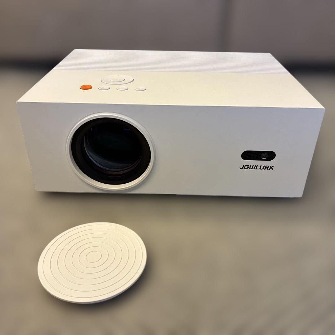 【新品未使用】4k対応　プロジェクター本体