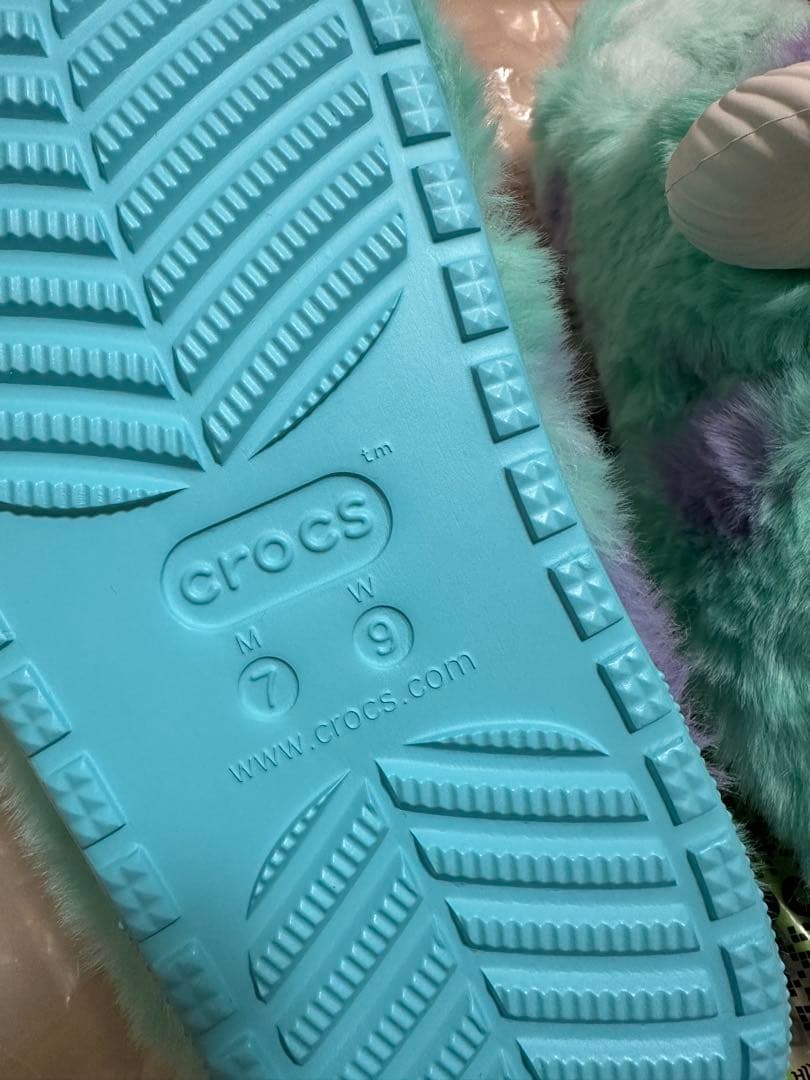 a*☆様 【新品】クロックス　モンスターズインク　サリー　25センチ【最終値下げ