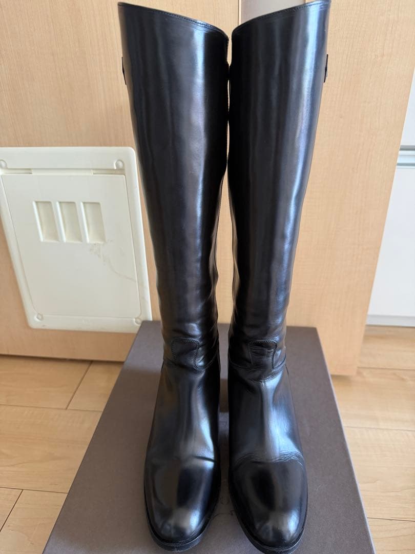 ブラックロングブーツ バックル付き