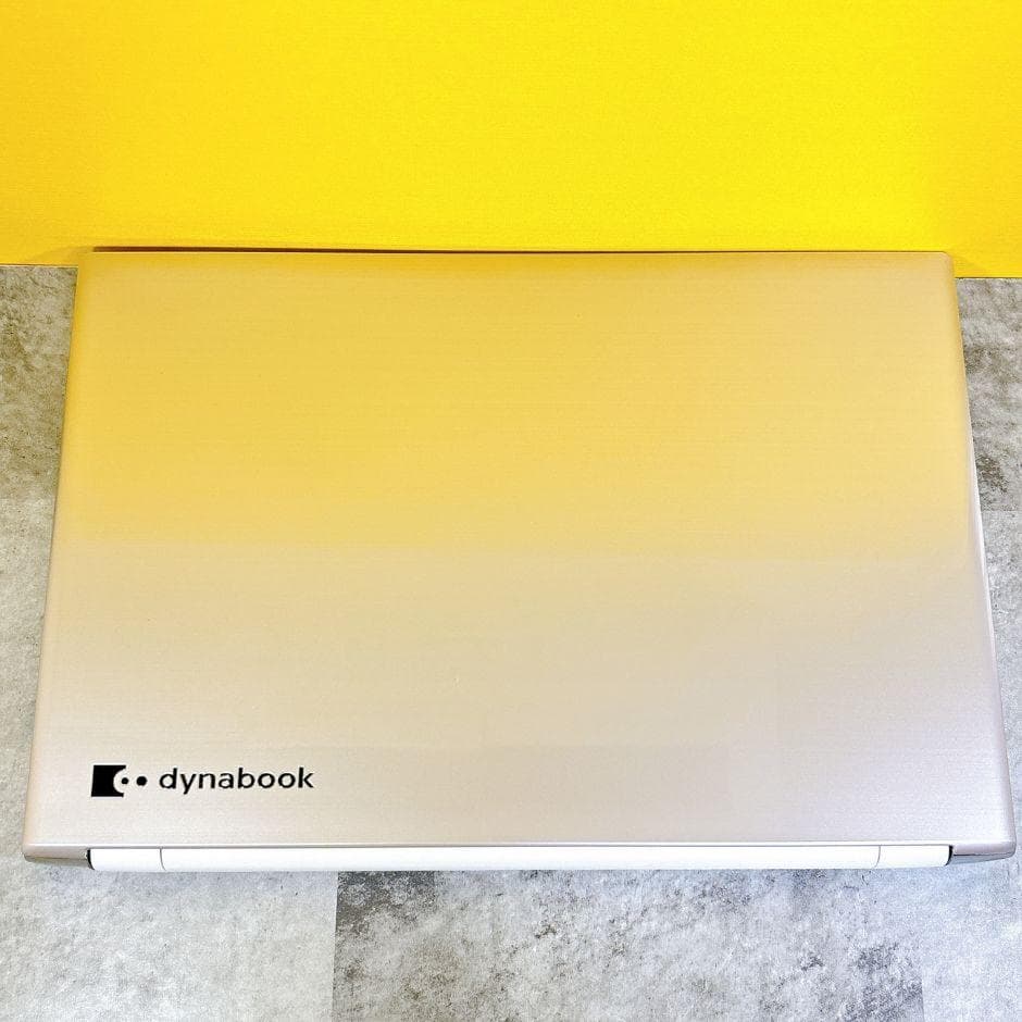 ほぼ美品✨おしゃれゴールド❣快適SSD✨カメラ付き フルHD 薄型 Win11