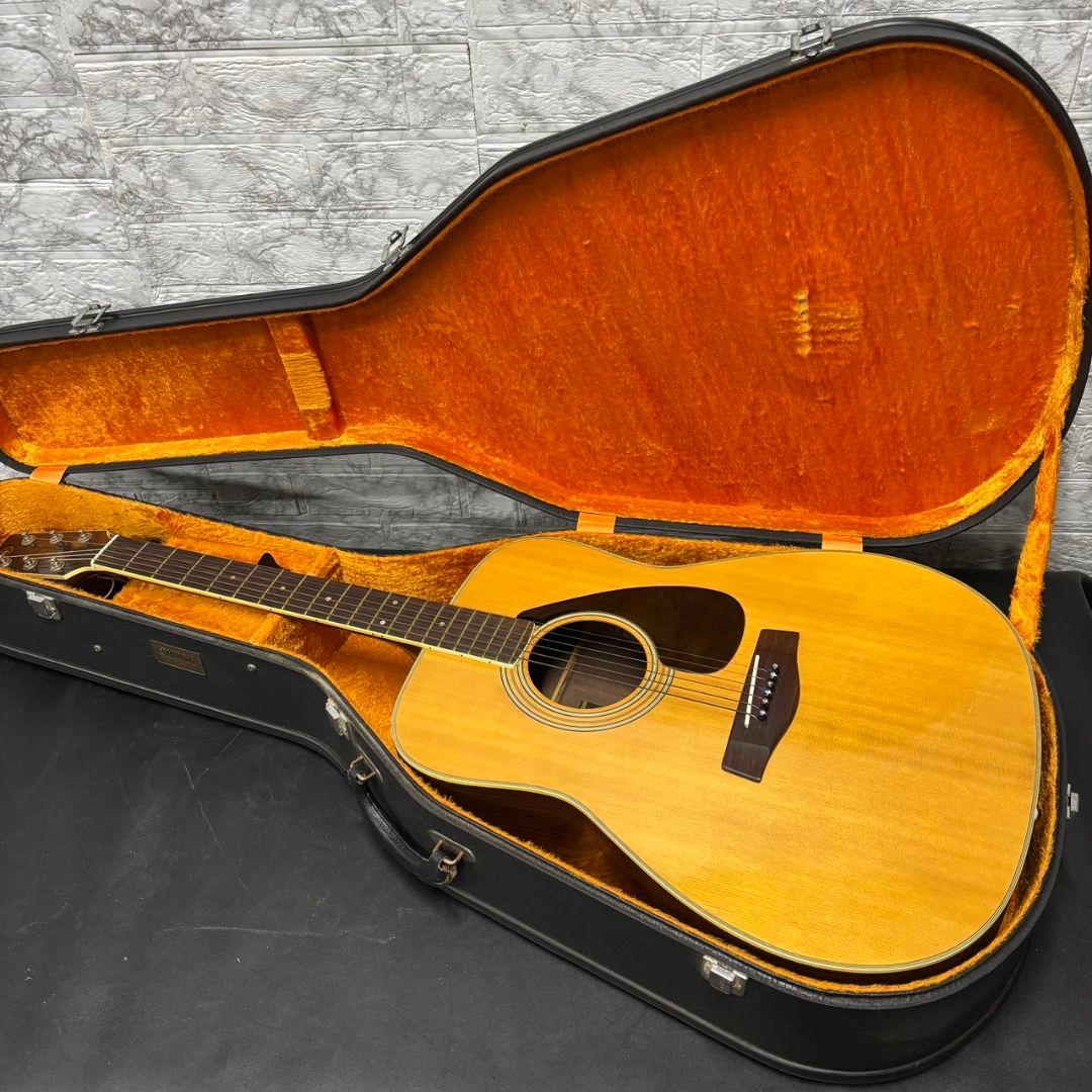 872　ヤマハ　1970年代　黒ラベル　アコースティックギター　ハードケース付き
