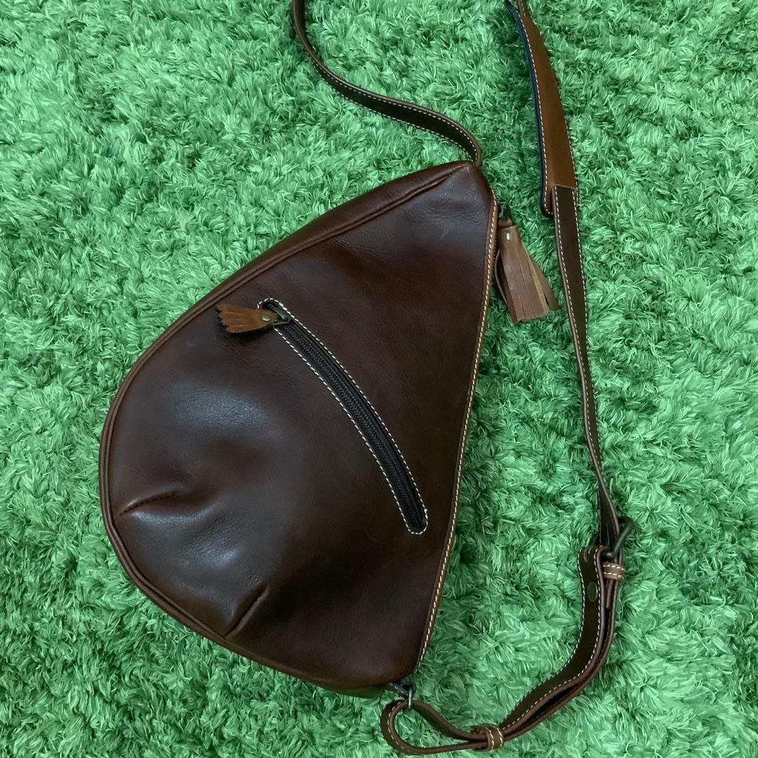 美品！ 札幌革職人館 LS レザーステーションサッポロ 本革 ボディーバッグ