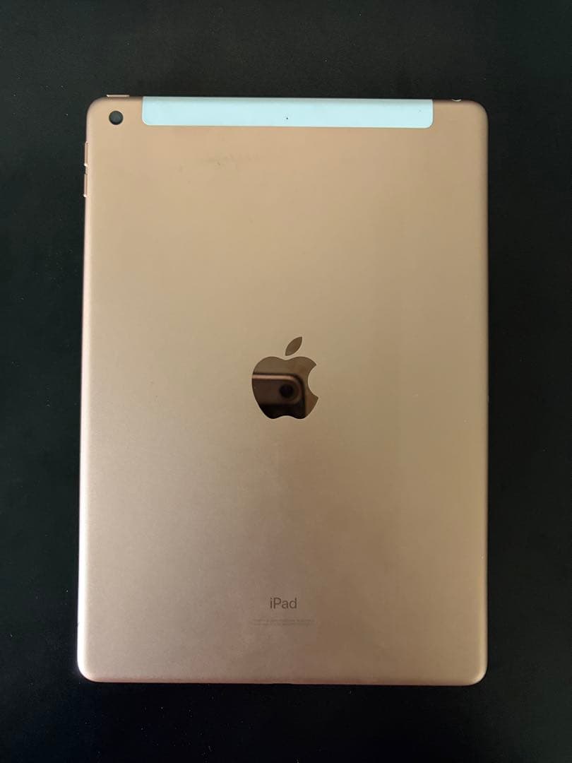 iPad 第8世代本体