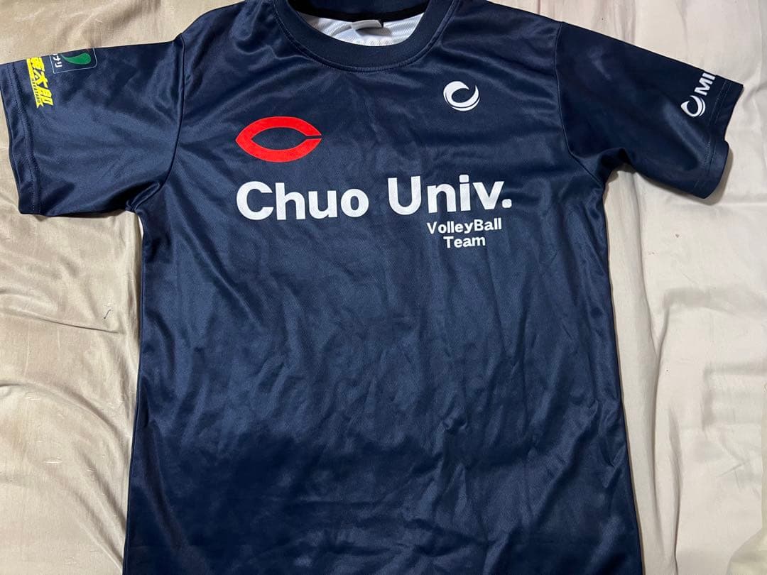 新品　中央大学バレーボール　シャツ サイズXL 2024年　サイズＯ　ラスト１
