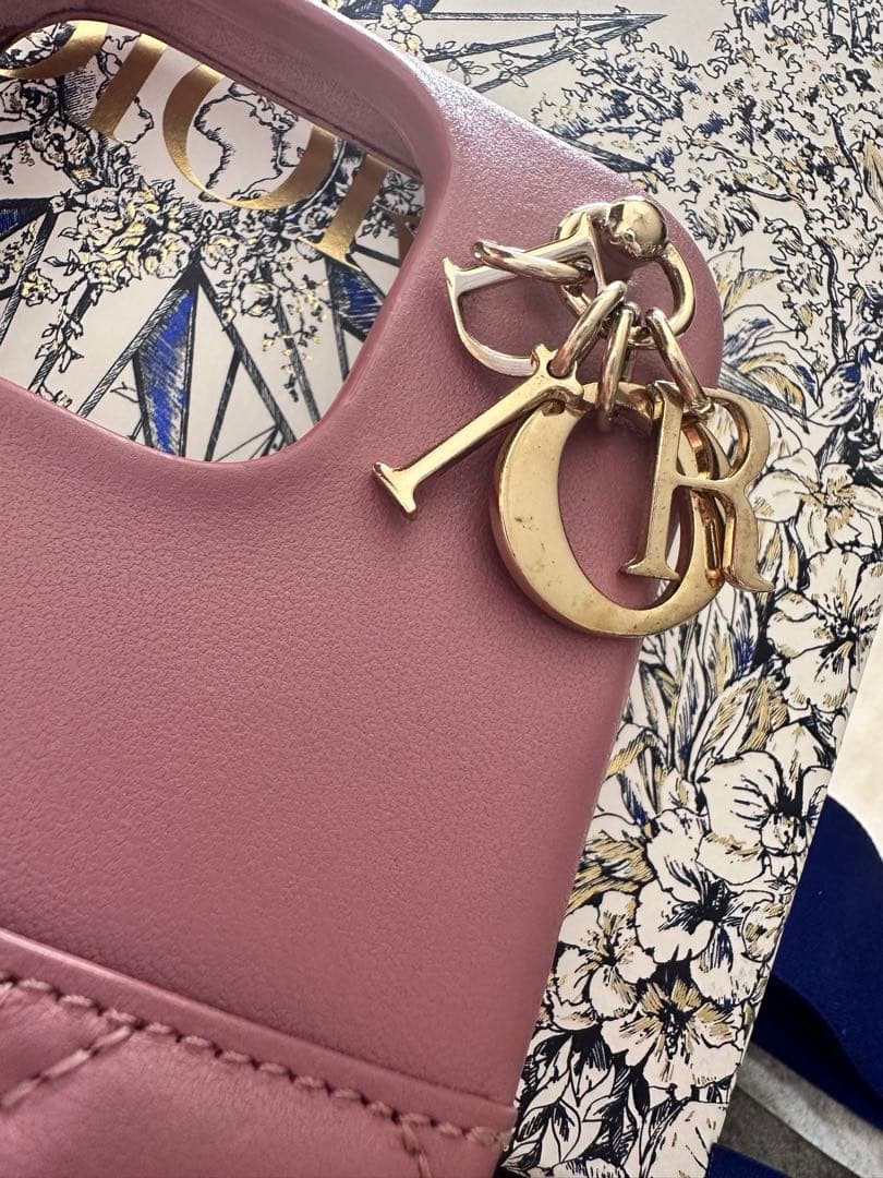 Christian Dior キルティングiPhone14Proケース