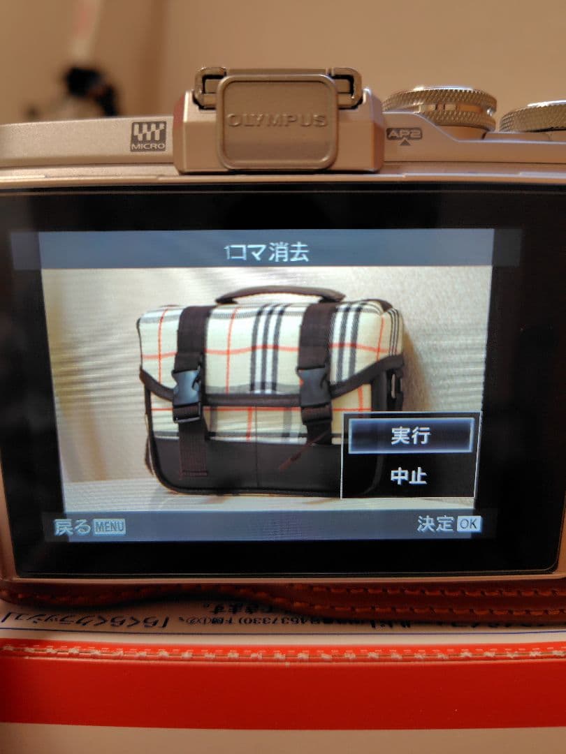 OLYMPUS PEN E-PL8 ミラーレス一眼　注意文有り