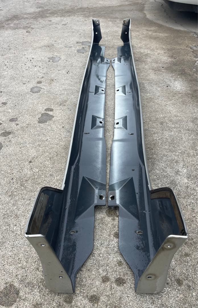 アルテッツァ左右セット　純正サイドステップ