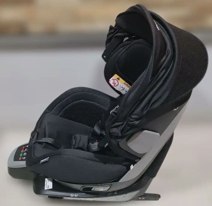 ✨美品✨RECARO Salia J チャイルドシート 日よけ付き ブラック 黒