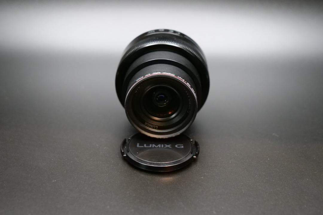 Panasonic lumix DMC-GM1K 25㎜単焦点レンズ 電源セット