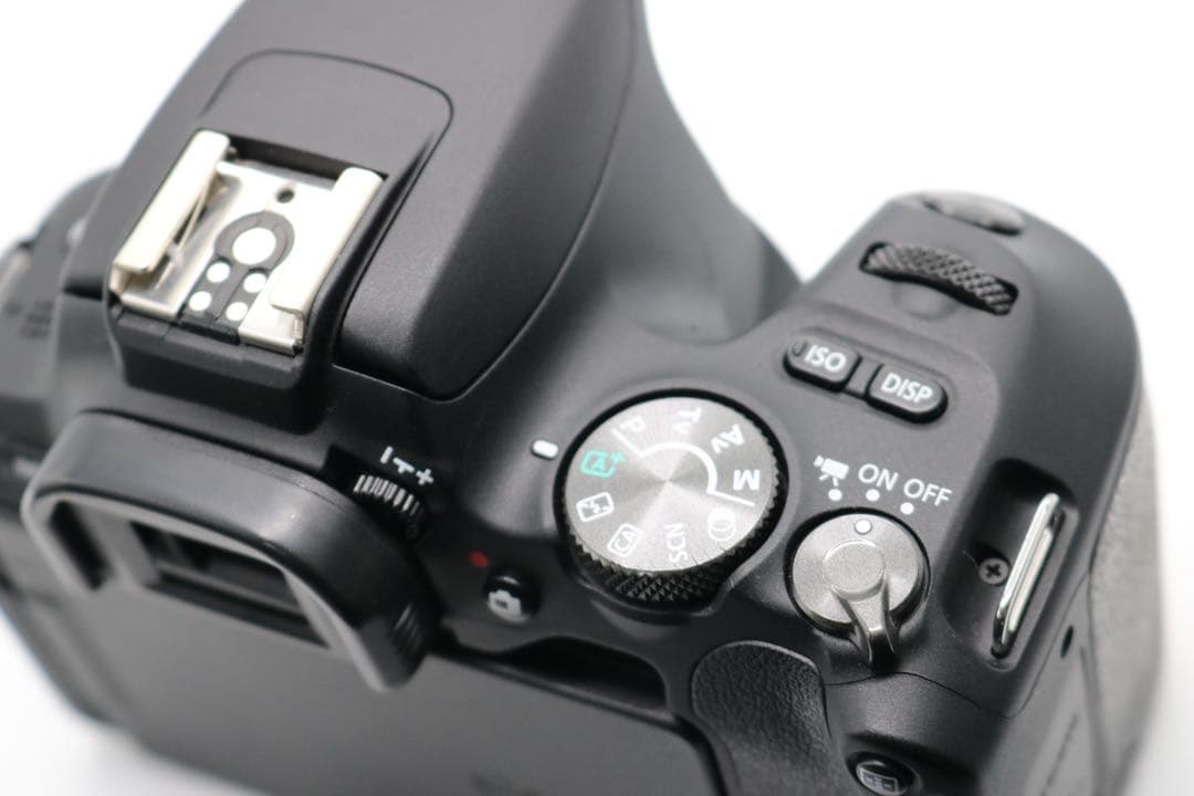 超美品ですが… 【Canon EOS Kiss X9 ダブルレンズセット】