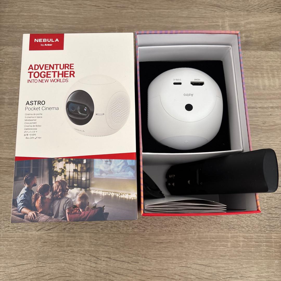 Anker Nebula Astro　プロジェクター